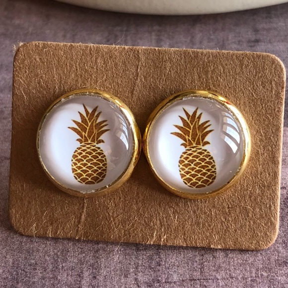 gallery_of_gems Jewelry - Gold Pineapple Glass Stud Earrings!